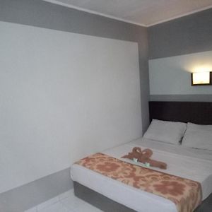 hotel laut jaya